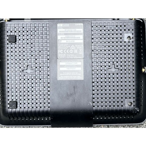 Linksys Max-Stream 1733 Mbps 4-Port Gigabit Wireless AC Router - EA8500 - Picture 2 of 4